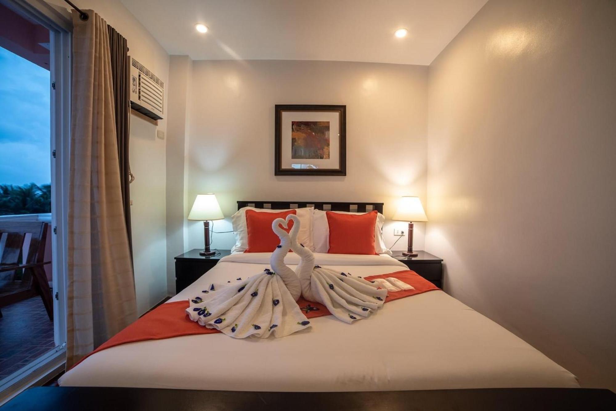 Amboy Hometel Basco Ngoại thất bức ảnh